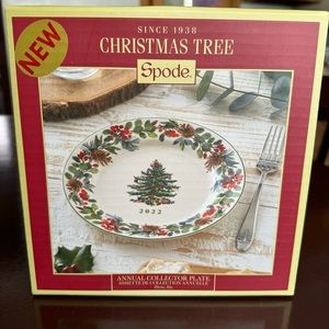 NIB Spode Christmas Tree Collector Plate